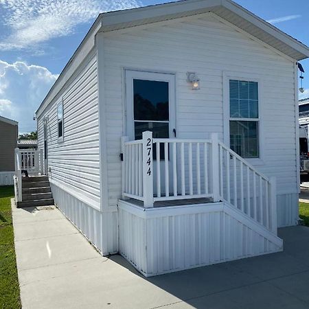 Cozy Tiny Home Near Disney World & Orlando Parks! Kissimmee Bagian luar foto